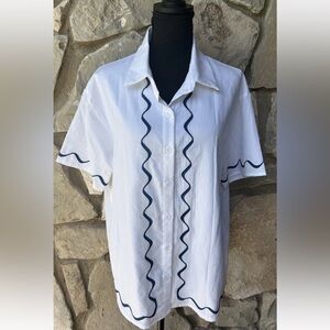 PrettyGarden‎ Blouse Top M/L White Blue Embroidery Short Slv Button Front NWOT